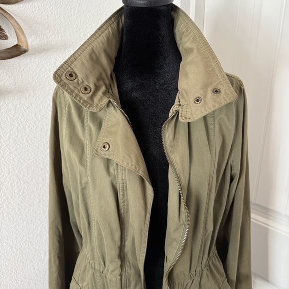 Utility Jacket - Picture 3 of 8